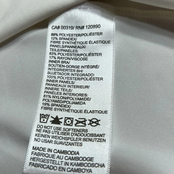 Wilson white halter tennis dress,activewear,racer back,pleated skirt,logo,slits - Picture 16 of 17